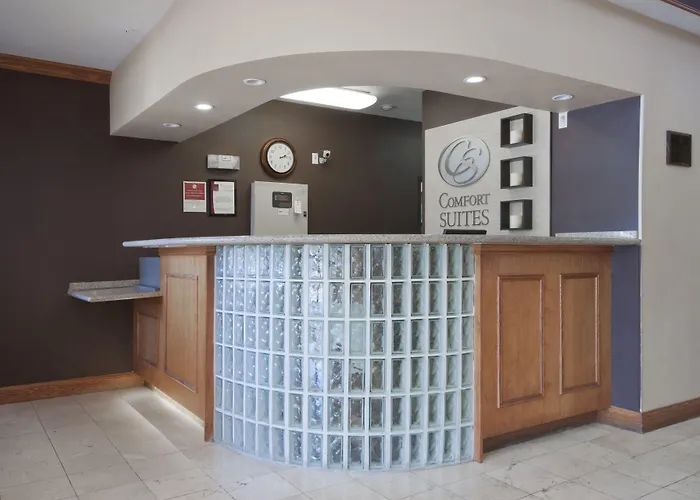 Hotel Baymont By Wyndham North