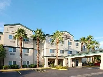 Hotel Baymont By Wyndham North